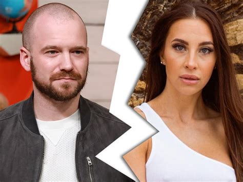 melissa stratton sean evans|Hot Ones host Sean Evans breaks up with adult film star after 24。